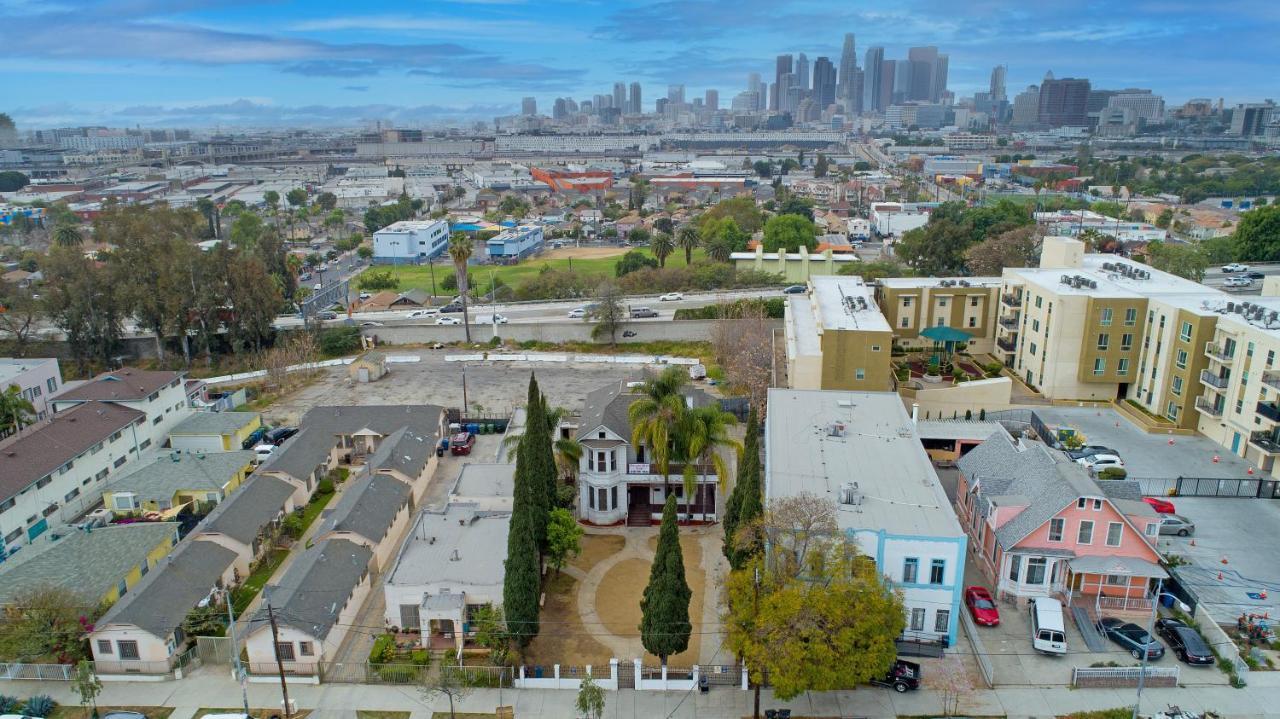 Mariachi Plaza Hotel Los Angeles Exterior photo