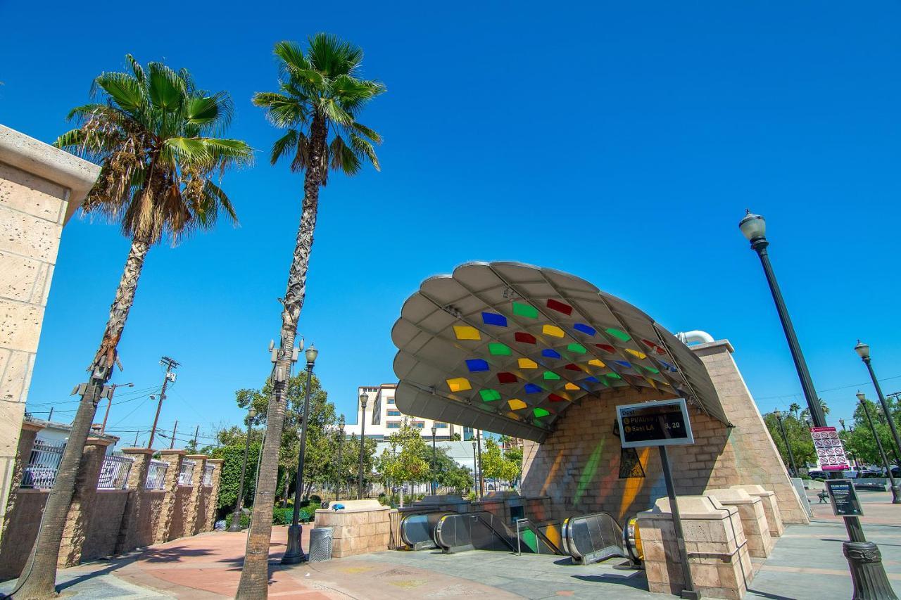 Mariachi Plaza Hotel Los Angeles Exterior photo